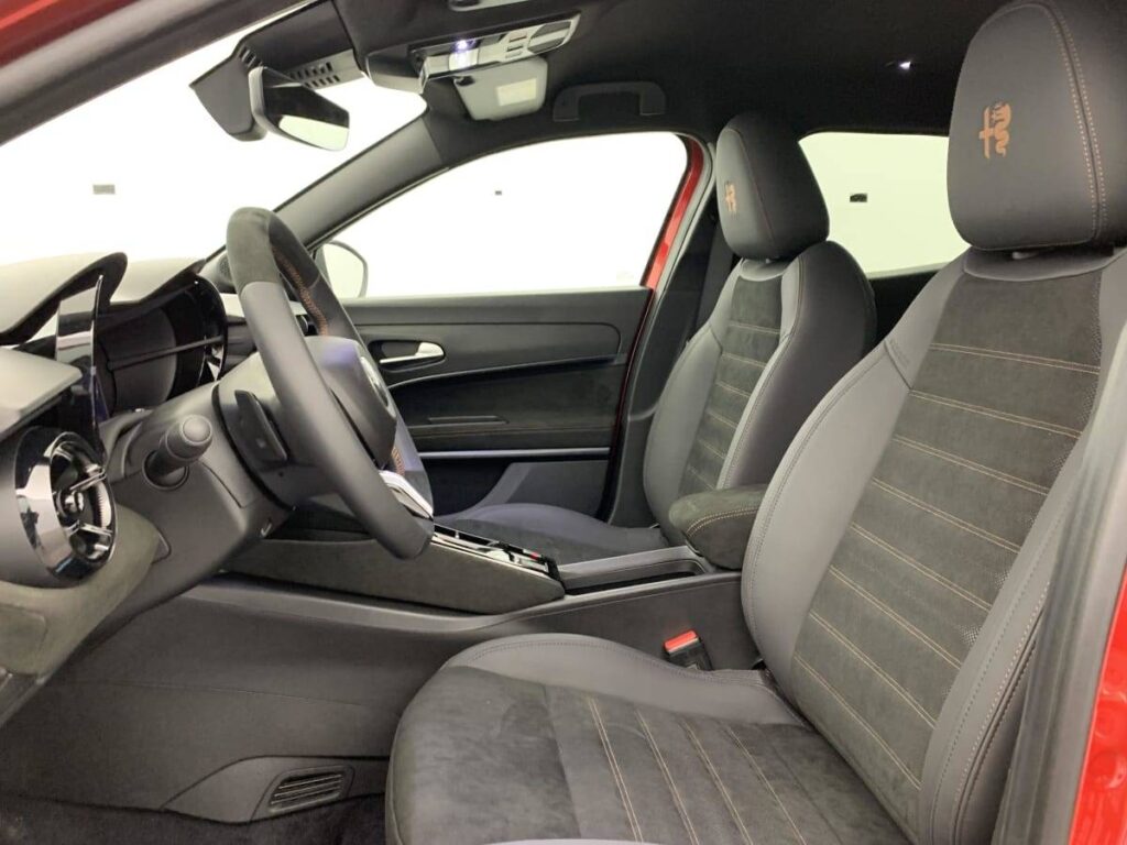 alfa romeo junior 21a4fe35ac804a6b193a3b7e4a2d4017