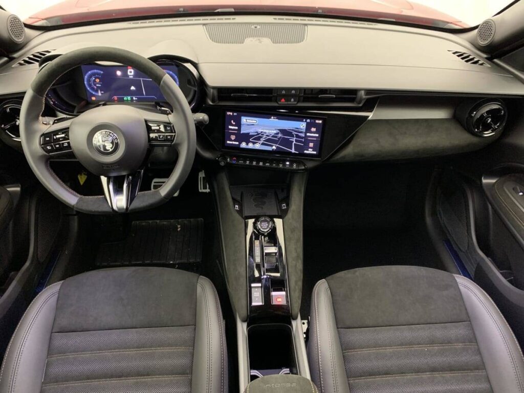 alfa romeo junior dbd004a87e5d85cac897b64f34adb57f