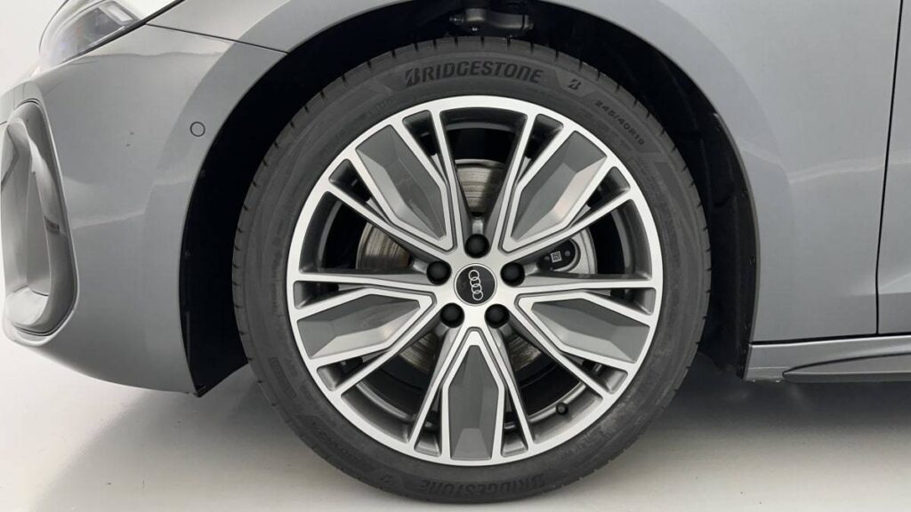 audi a5 avant 20d306c31efb09435e82f75b1ba80321