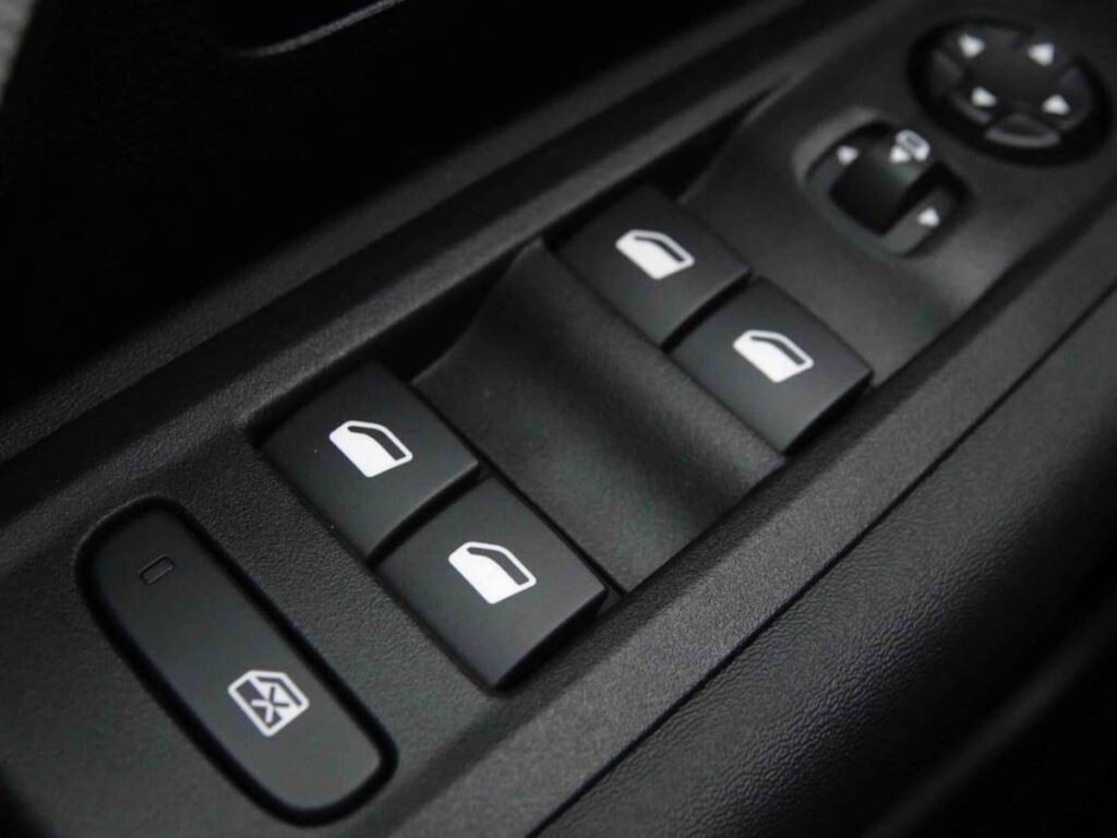 citroen c4 c5707f6a0a83c9edc8285cacad874d92