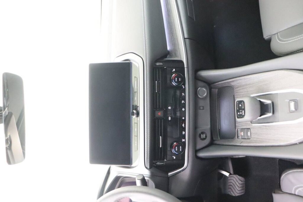 nissan qashqai 03af669de0fdac4bd24d9a896811886b