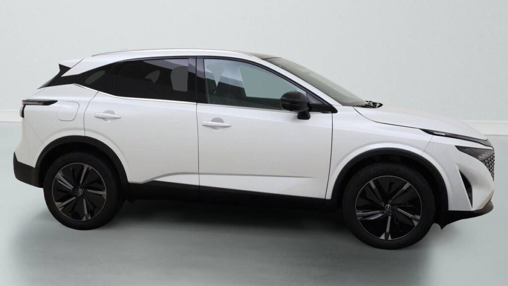 nissan qashqai 9c84cf74e8899da1a8476066b9bb744b