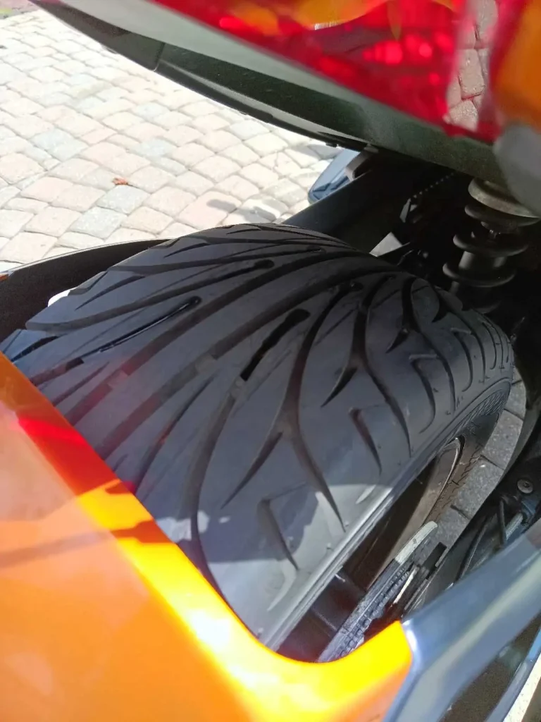 can am spyder sts