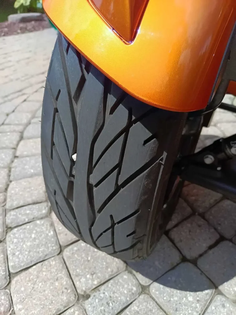 can am spyder sts
